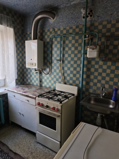 Продаётся уютная 2-комнатная квартира с ПОСТОЯННО ХОЛОДНОЙ И ГОРЯЧЕЙ ВОДОЙ